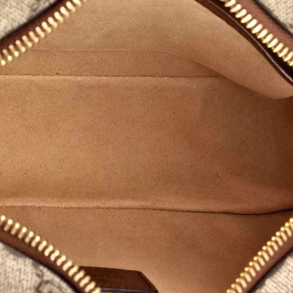 Gucci Interlocking G Patch Camera Bag #224233g12b - image 5